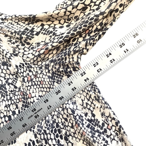 Velvet Heart Snake Print Rayon Long Sleeve Blouse Flowy V Neck, Medium - Picture 9 of 12